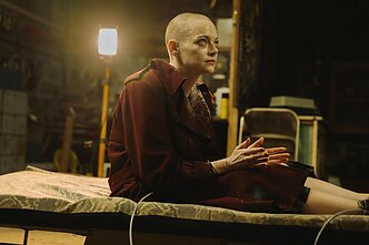 „Bugonija“, Emma Stone