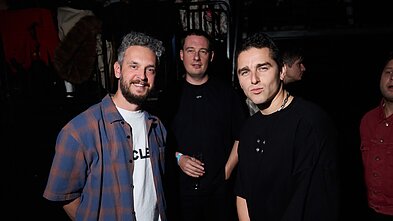 Muzikos prodiuseriai Karolis Labanauskas, Linas Strockis ir dainininkas Donatas Montvydas