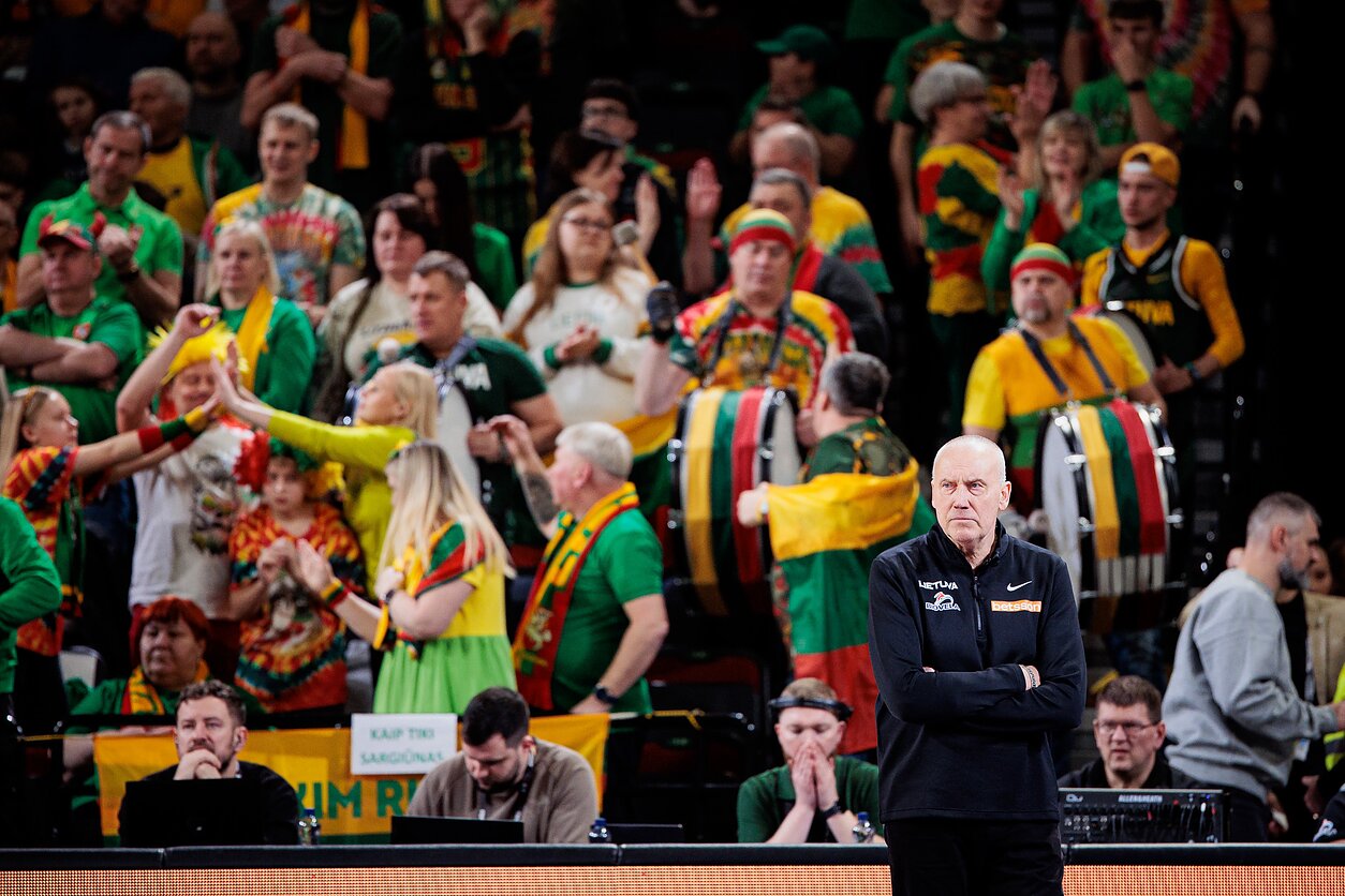 Rimas Kurtinaitis. Pasaulio krepšinio čempionato atranka: Lietuva – Italija Rimas Kurtinaitis. Pasaulio krepšinio čempionato atranka: Lietuva – Italija
