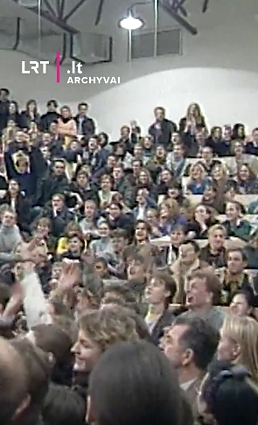 1997 m. lapkritį prezidento rinkimų kampanija į auditorijas sutraukė gausybę studentų