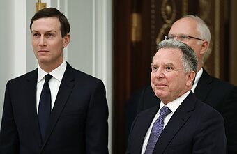  Jaredas Kushneris ir Steve`as Witkoffas