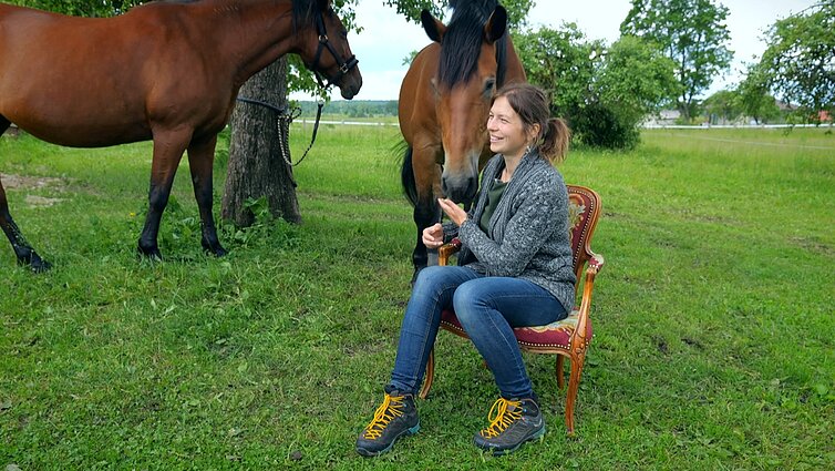 Įgavusi patirties Kroatijoje, Liepa Molėtuose įkūrė žirgyną: jie padeda pažinti savo norus
