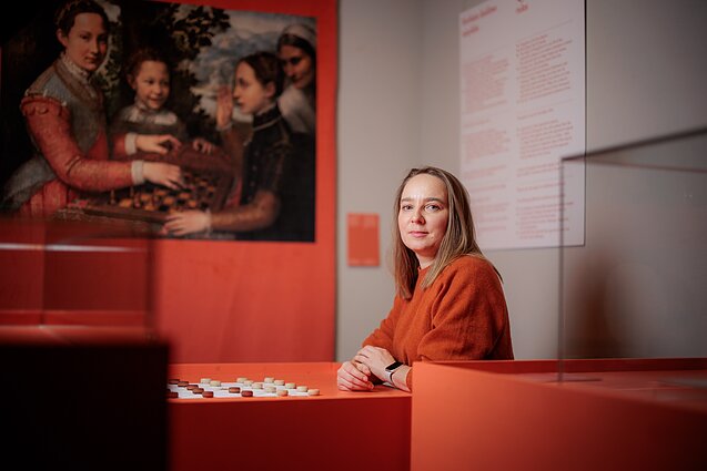 Выставка «Королева, королевство и чувства»