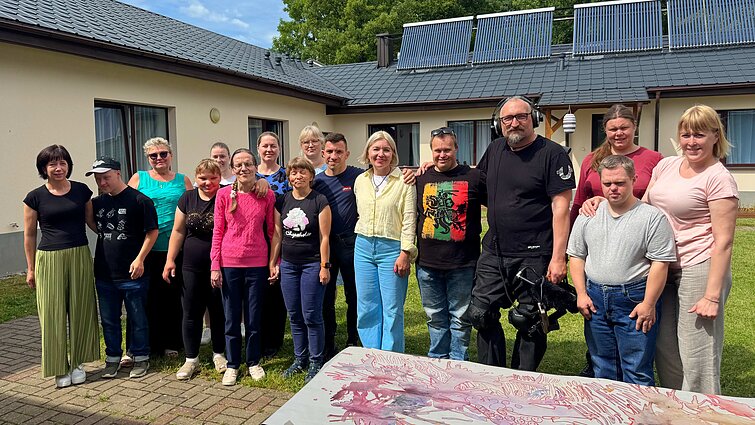 Čia atradau save: žmonių su negalia kūryba ir prasminga veikla Šakių liuteronų diakonijoje
