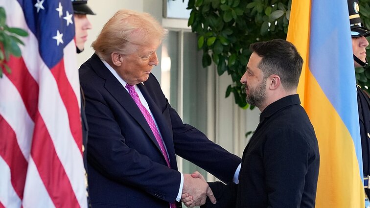 Trumpo pareiškimus eiliniu išpuoliu prieš Zelenskį vadinanti analitikė: nori jį paspausti
