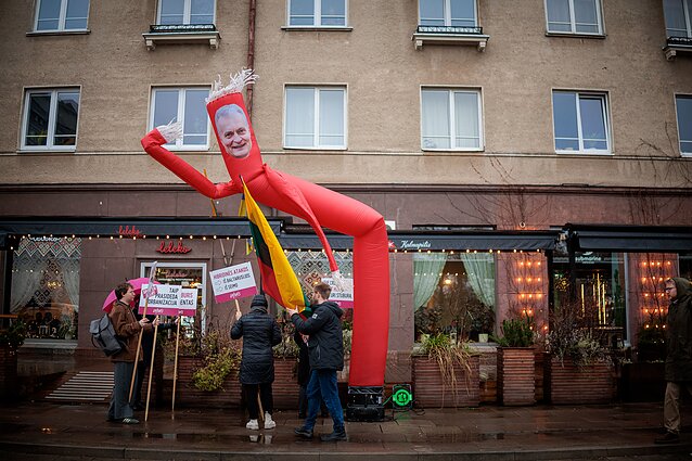 Протест «Руки прочь»