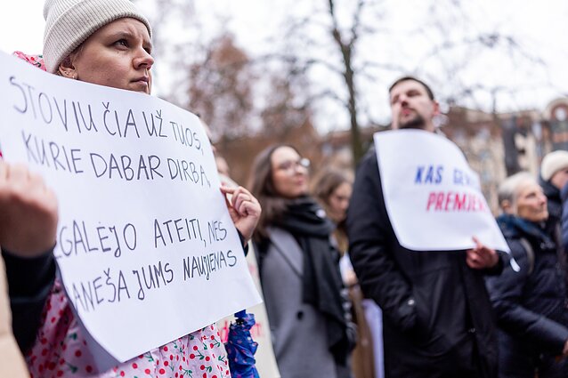 Протест «Руки прочь»