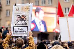 Protestas „Šalin rankas“ Protestas „Šalin rankas“
