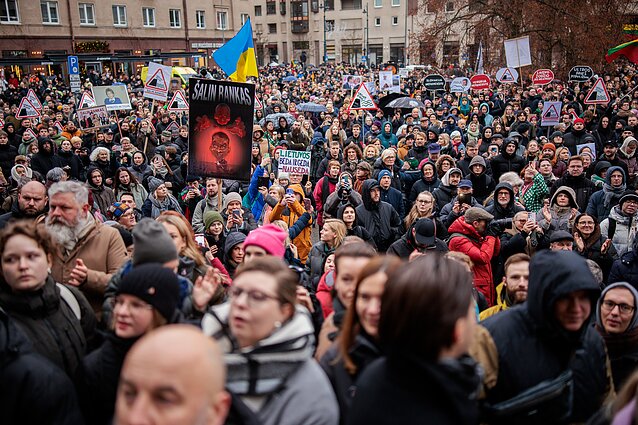 Protestas „Šalin rankas“ Protestas „Šalin rankas“