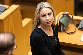 Laura Asadauskaitė-Zadneprovskienė