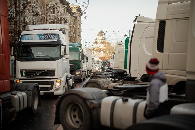 Carriers staged a protest on Gedimino Avenue