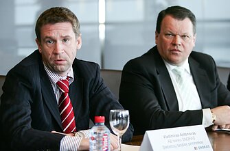  Vladimir Antonov and Raimondas Baranauskas in 2011
