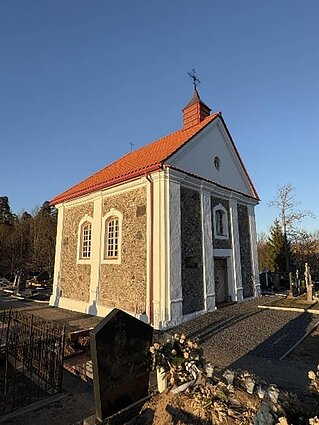 1827 metais pastatyta ir neseniai restauruota Švento Juozapo koplyčia