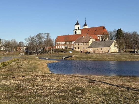 Tytuvėnų bernardinų vienuolynas ir jo ansamblis