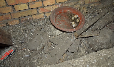 Po atliktų valymo darbų daugiabučio palėpėje gyventojai piktinasi jų kaina