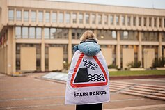 Protestas „Šalin rankas“ Protestas „Šalin rankas“