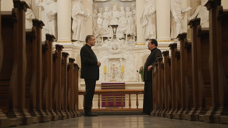 Evangelikų liuteronų vyskupas – apie kalėdines dviejų konfesijų tradicijas ir maldos galią