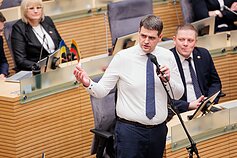 Naktinė reforma. Seimas svarsto LRT įstatymo pataisas Naktinė reforma. Seimas svarsto LRT įstatymo pataisas