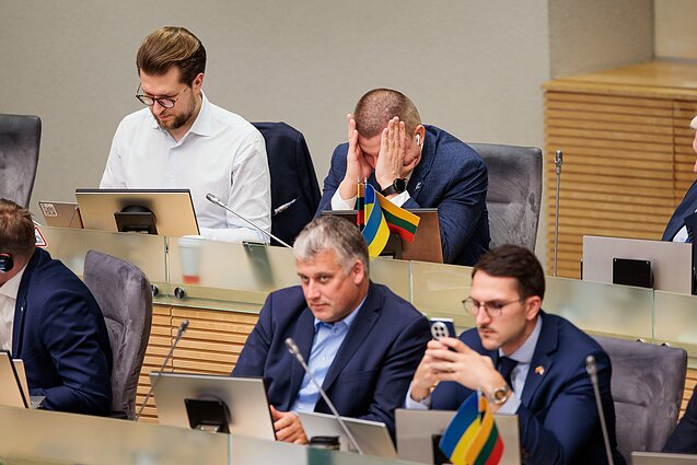 Naktinė reforma. Seimas svarsto LRT įstatymo pataisas Naktinė reforma. Seimas svarsto LRT įstatymo pataisas