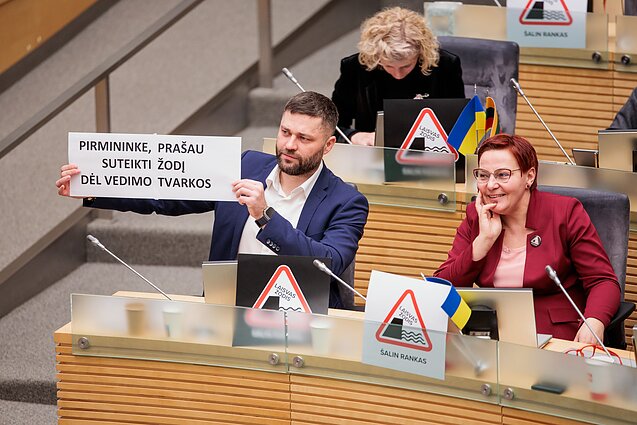 Naktinė reforma. Seimas svarsto LRT įstatymo pataisas Naktinė reforma. Seimas svarsto LRT įstatymo pataisas