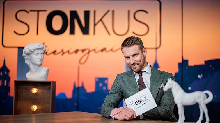 Stonkus tiesiogiai
