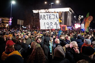 Protesto laužai prie Seimo: antroji diena