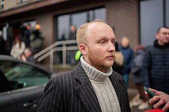 20 освобожденных в Беларуси политзаключенных прибыли в Литву; Денис Кучинский
