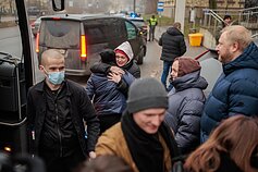 20 освобожденных в Беларуси политзаключенных прибыли в Литву