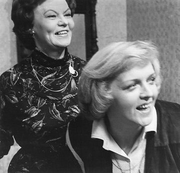 Priekyje Regina Janina Kazlauskaitė, už jos Irena Gerasimavičiūtė. 1984 m. 