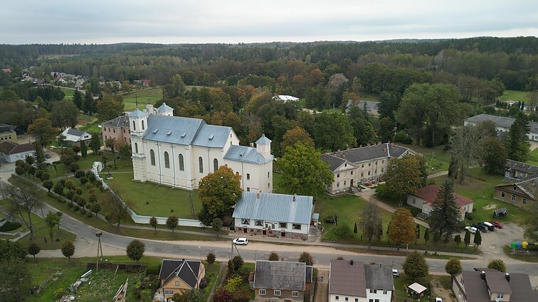 Dominikonų vienuolynas Paparčiuose ir basųjų karmelitų vienuolynas Antalieptėje