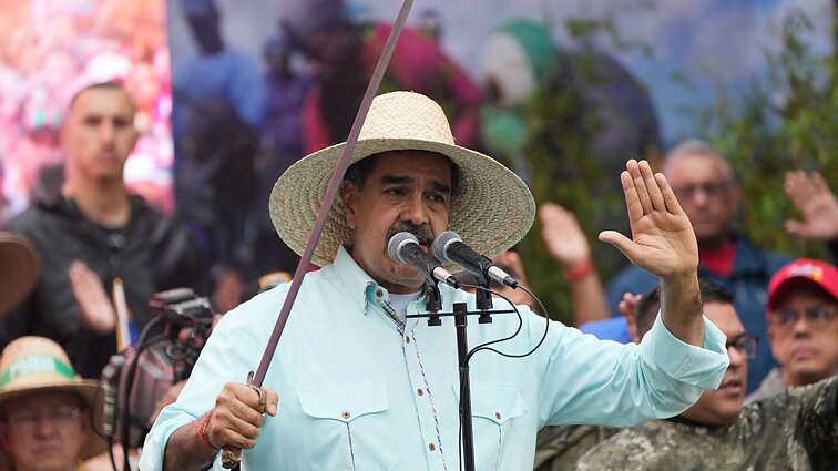 Trumpo užsienio politikos kontrastai: reveransai Putinui ir spaudimas Maduro režimui