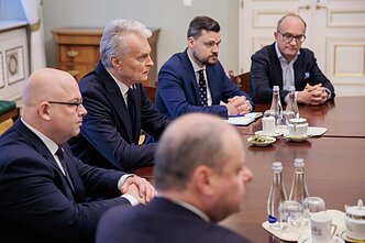 Gitanas Nausėda spotkał się z Juozasem Olekasem i przedstawicielami frakcji sejmowych Gitanas Nausėda spotkał się z Juozasem Olekasem i przedstawicielami frakcji sejmowych