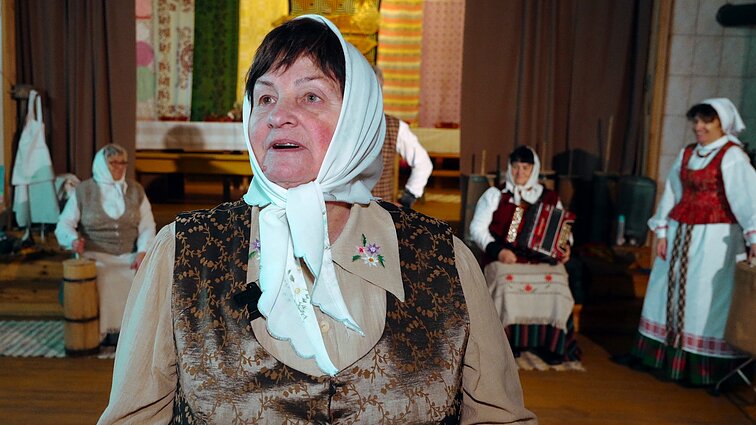 33 parapijos kaimų žmones į bendruomenę subūrusi Genovaitė: „Vienas kalnų nenuversi“