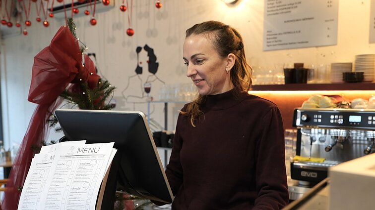 Kavinę Vilniuje atidariusi Karina: jei tik nori, bet kurioje šalyje viskas įmanoma