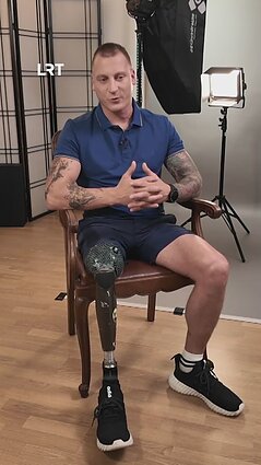 Karolio istorija apie skausmingus išgyvenimus, tvirtybę bei didelį ryžtą judėti į priekį