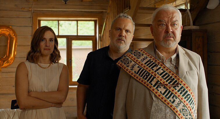 Renata Kutinaitė, Giedrius Savickas, Arvydas Dapšys filme „Milijonieriaus jubiliejus“ 