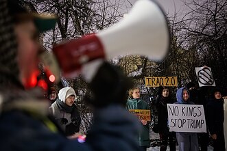About 50 people protested outside the US Embassy in Vilnius on Wednesday evening to condemn Washington’s actions in Venezuela About 50 people protested outside the US Embassy in Vilnius on Wednesday evening to condemn Washington’s actions in Venezuela
