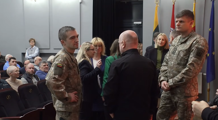 Diskusijos dėl Kapčiamiesčio poligono Diskusijos dėl Kapčiamiesčio poligono