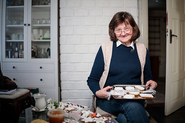 Birutė Rainienė ir jos meduoliai Birutė Rainienė ir jos meduoliai