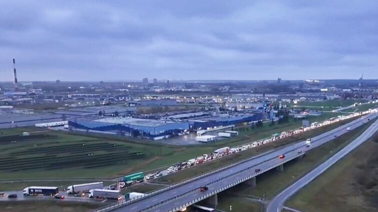 „Piko metu – tragedija“: pajūrio gyventojai skundžiasi spūstimis dėl ženklinimo Jakų žiede