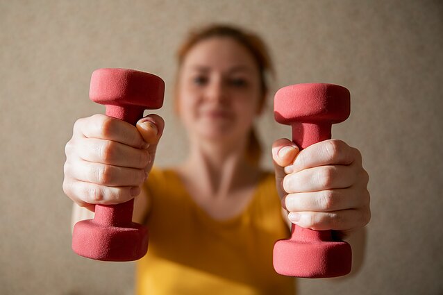 Mankšta, kuri tiks ir pažengusiems, ir pradedantiesiems: judės visas kūnas