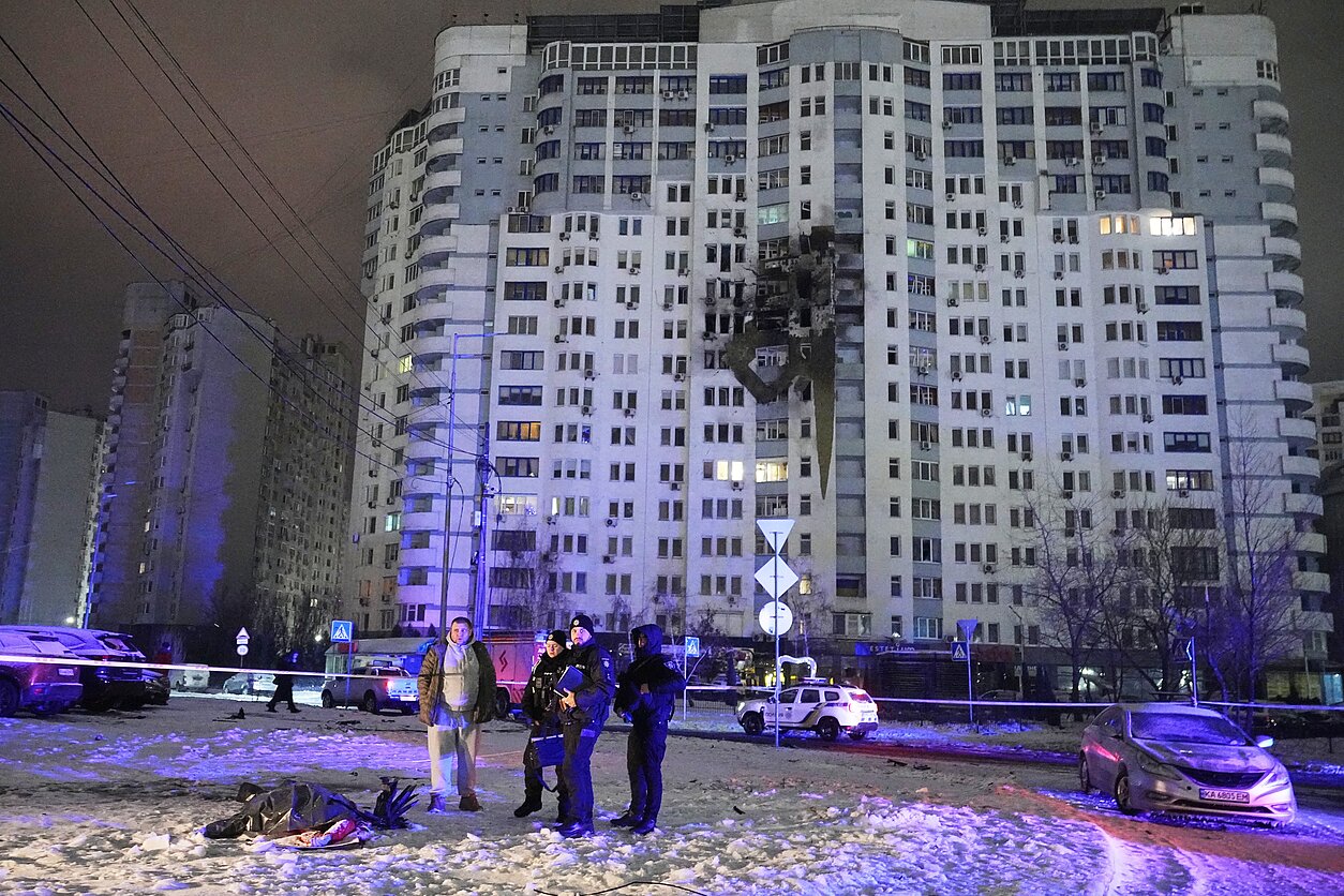 Война в Украине; последствия ударов по Киеву 9 января