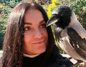 Agnė Ščiučkienė ir jos varnos Agnė Ščiučkienė ir jos varnos