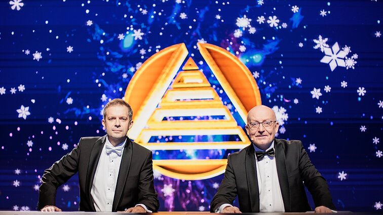 Kokiu vardu iš pradžių buvo pristatomas personažas Mikė Pūkuotukas?