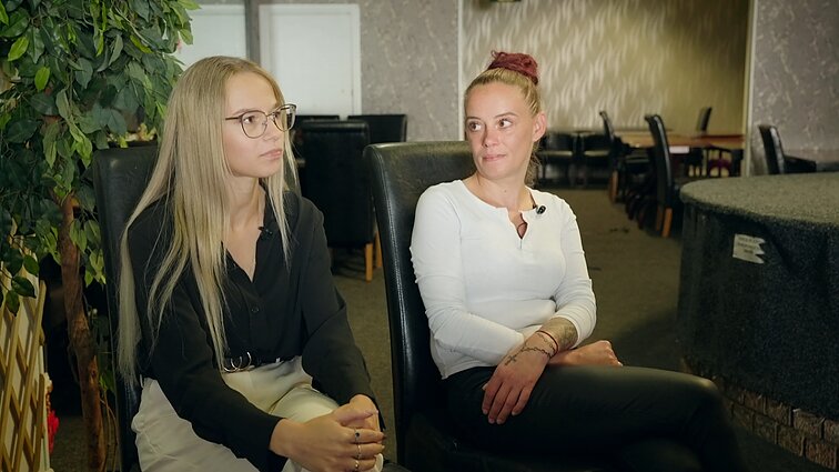 Marčios ir uošvės verslas sukėlė pavydo audras: konkurentai prie įėjimo dėjo kapų žvakes