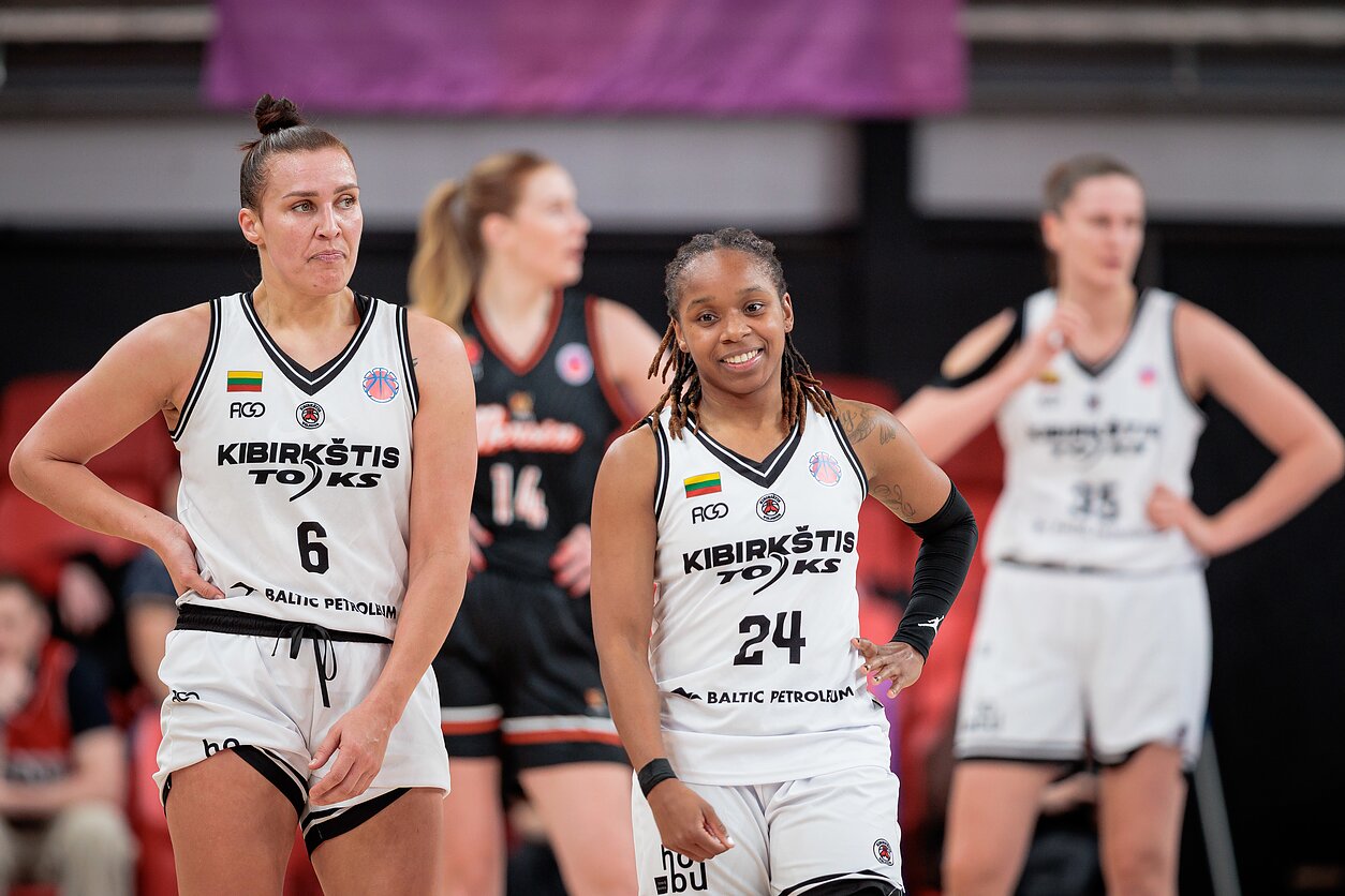 Kamilė Nacickaitė-Van Der Horst, Japreece Dean. FIBA Europos taurė: Vilniaus „Kibirkštis“ – Mersino CBK Kamilė Nacickaitė-Van Der Horst, Japreece Dean. FIBA Europos taurė: Vilniaus „Kibirkštis“ – Mersino CBK