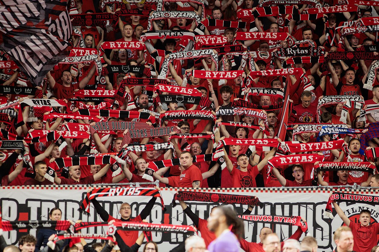Vilniaus „Ryto“ sirgaliai. FIBA čempionų lyga: Vilniaus „Rytas“ – Holono „Hapoel“ Vilniaus „Ryto“ sirgaliai. FIBA čempionų lyga: Vilniaus „Rytas“ – Holono „Hapoel“