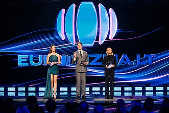 The hosts: Gabrielė Martirosian, Rimvydas Černiauskas, Eglė Kernagytė