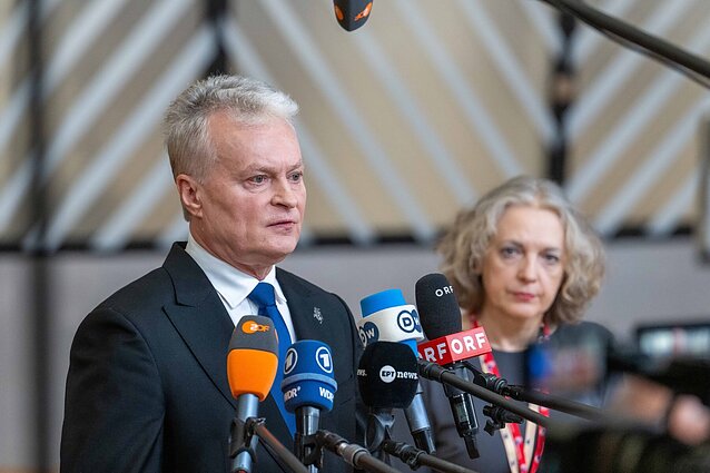 Gitanas Nausėda, Asta Skaisgirytė