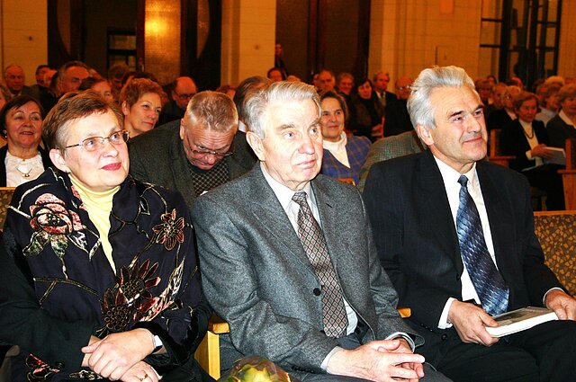 Viktorija Daujotytė, Justinas Marcinkevičius, Zenonas Rudzikas